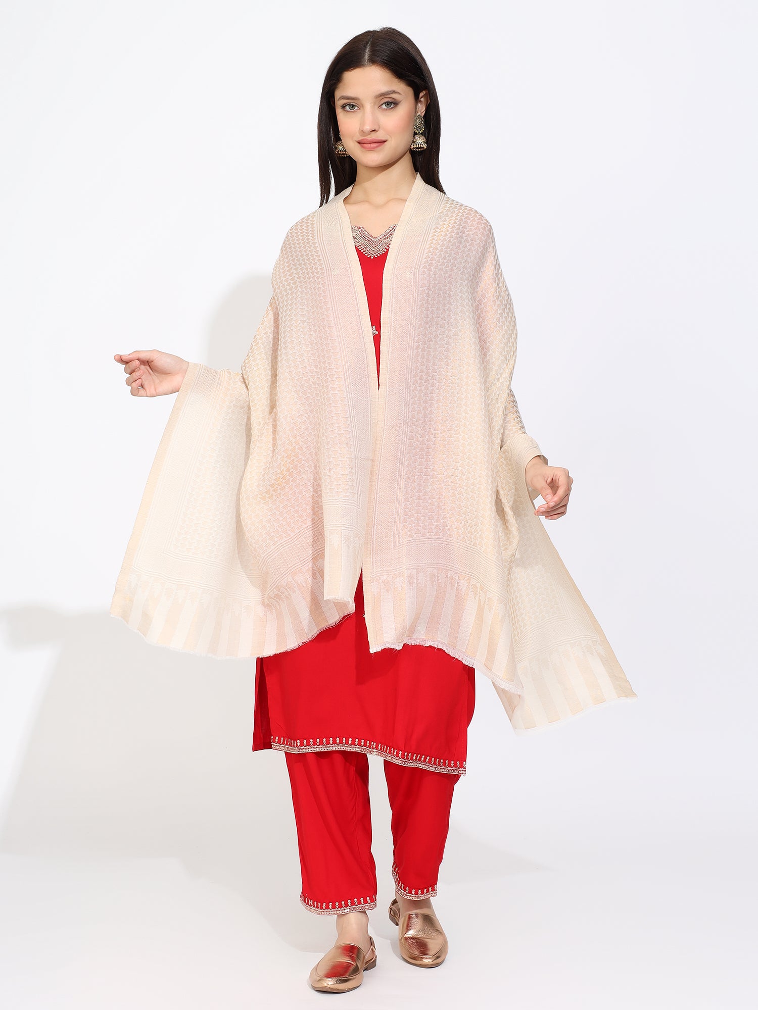 Pashmina Wool Diamond Pattern Self Zari Stole