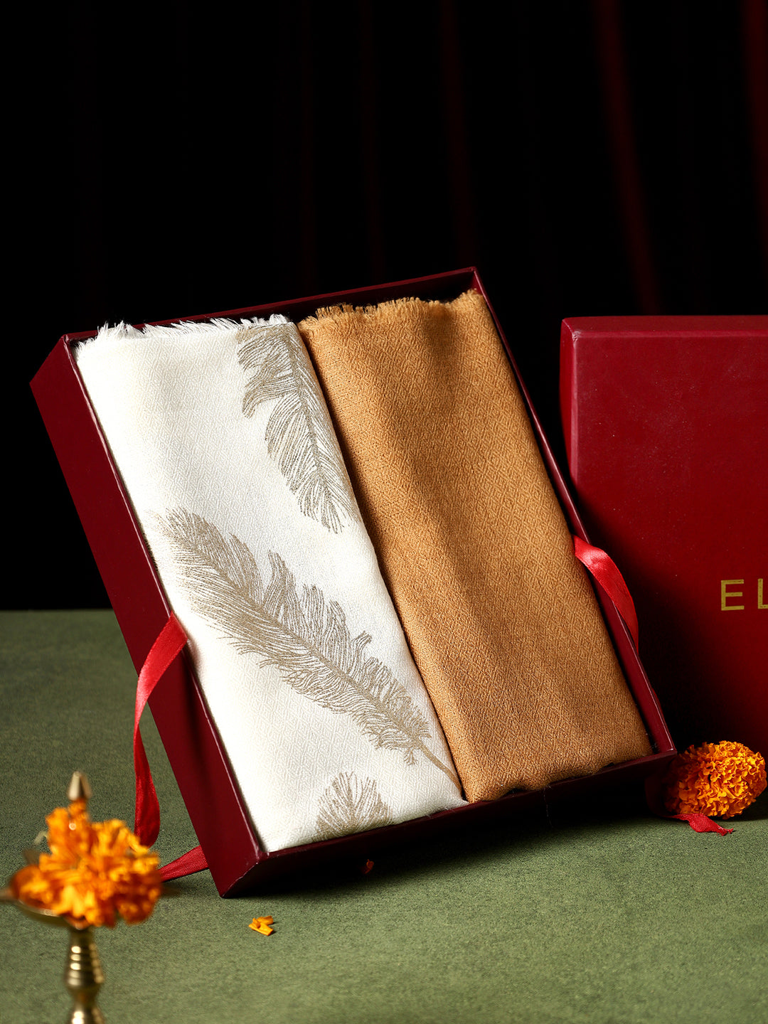 Women's Pashmina Wool Foil Print Stole & Gentlemen's Pashmina Wool Diamond Weave Muffler